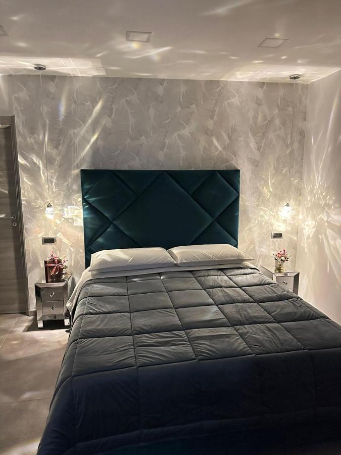 C3 Luxury Bed & Breakfast เนเปิลส์ ภายนอก รูปภาพ