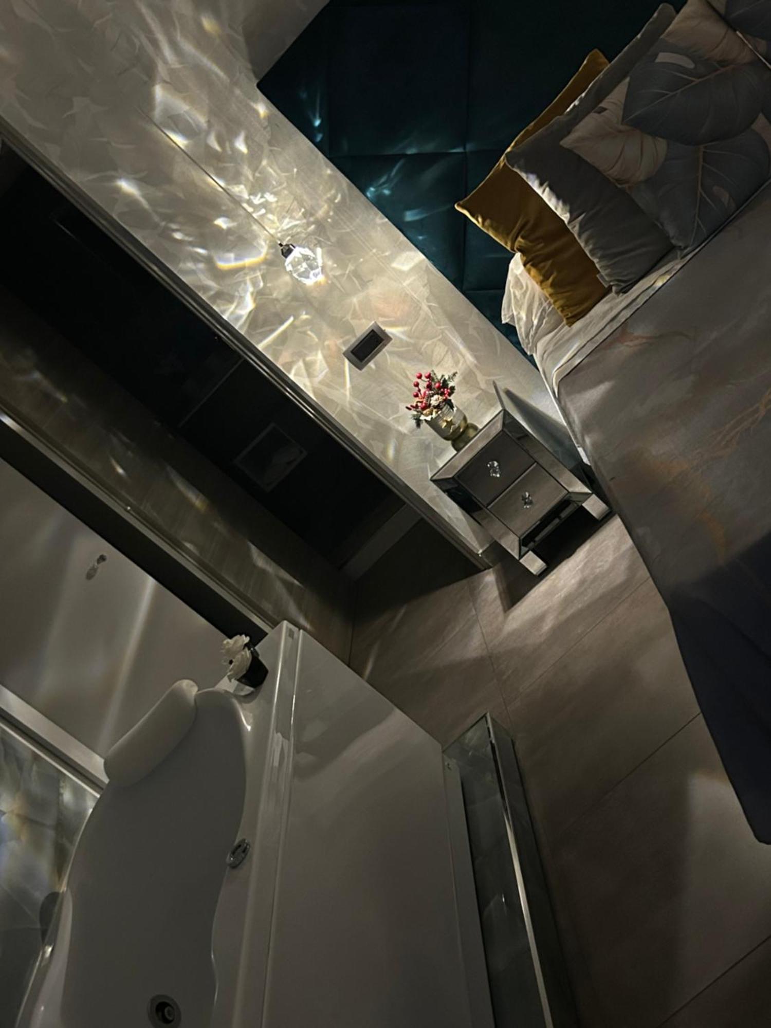 C3 Luxury Bed & Breakfast เนเปิลส์ ภายนอก รูปภาพ